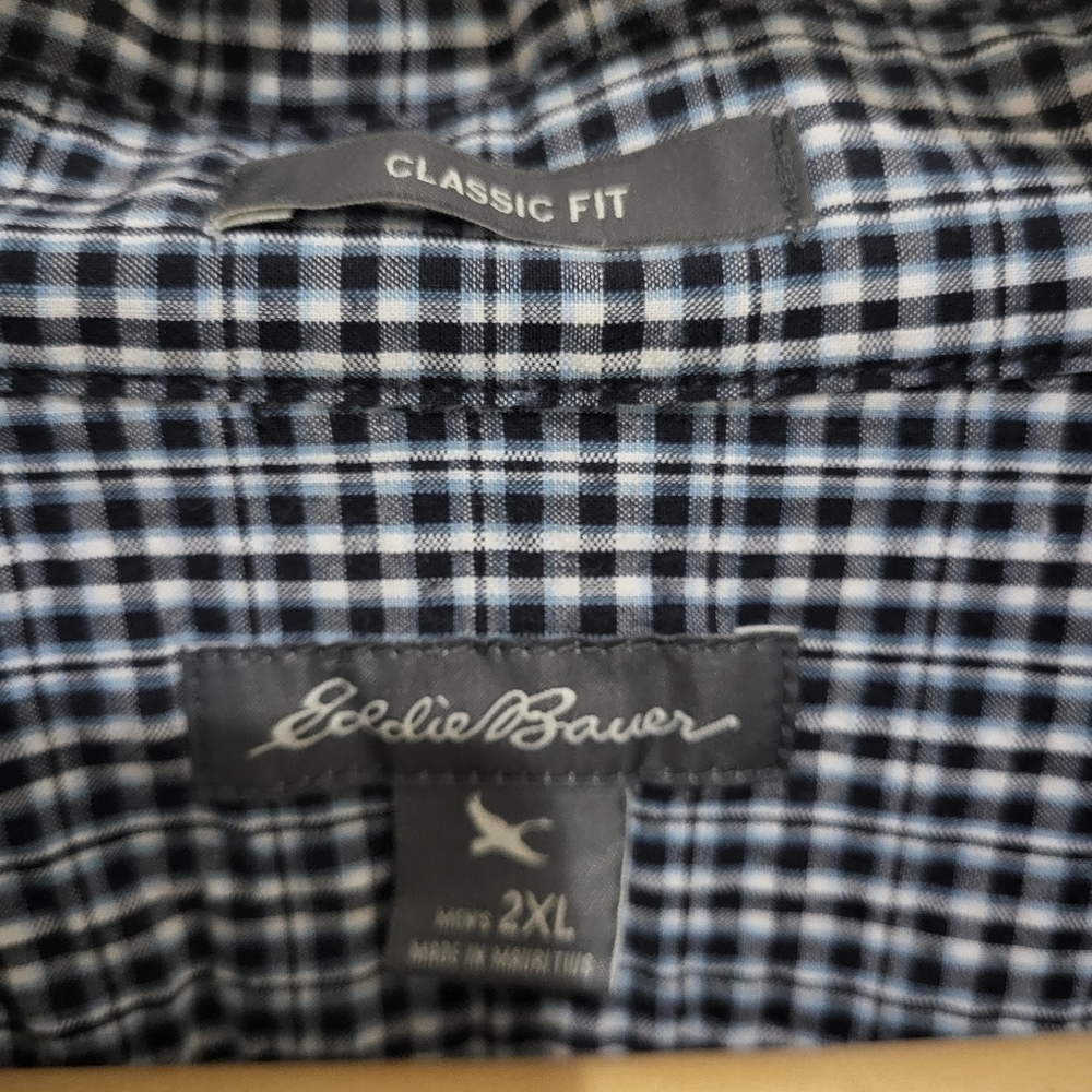 Eddie Bauer Short Sleeve Plaid Button Down Shirt - Picture 9 of 10